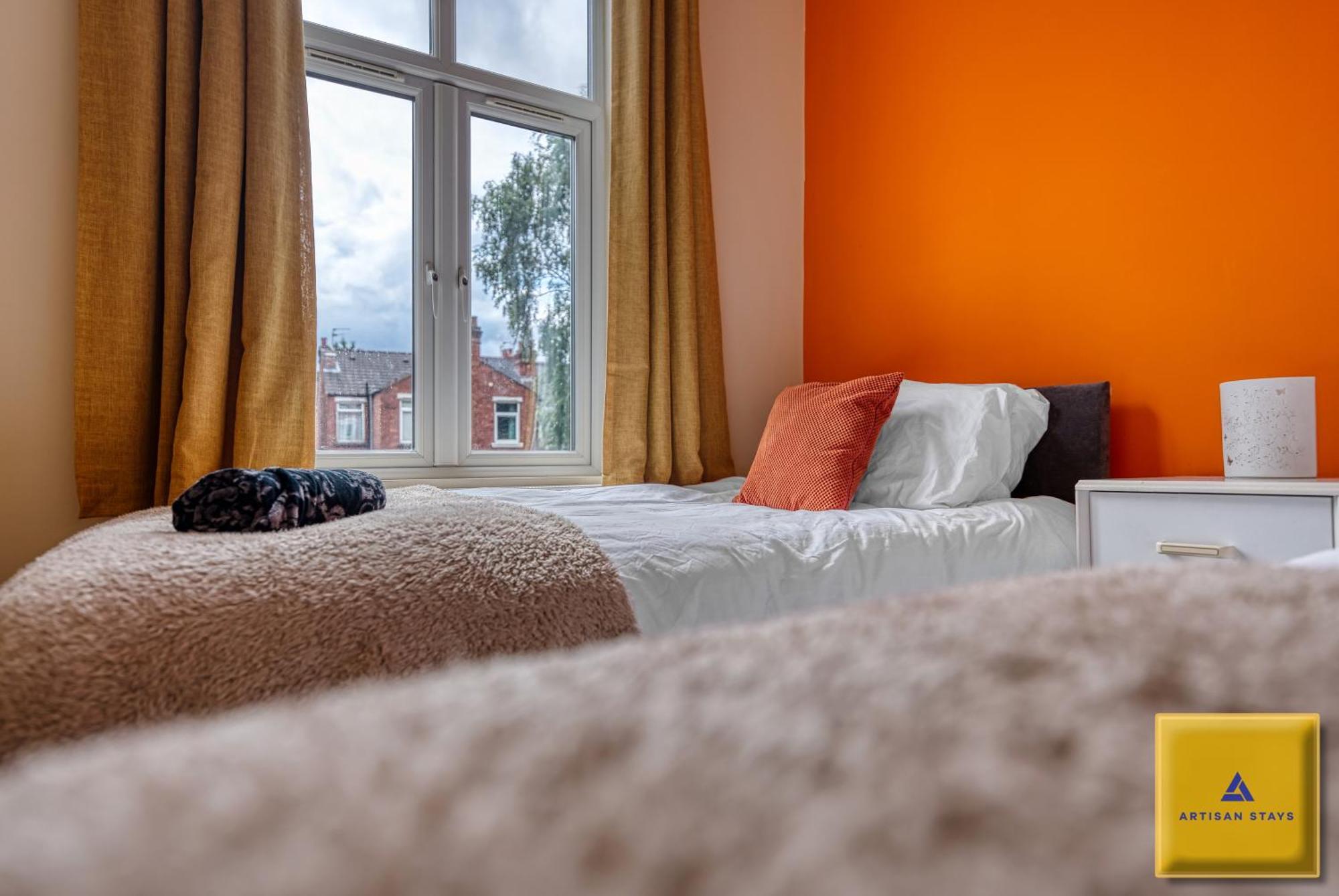 4 Bedroom, 6 Beds, 3 Bathrooms, Near Nec & Birmingham Airport, Business, Contractor And Family Friendly, Free Wi-Fi, Free Parking Coventry Zewnętrze zdjęcie
