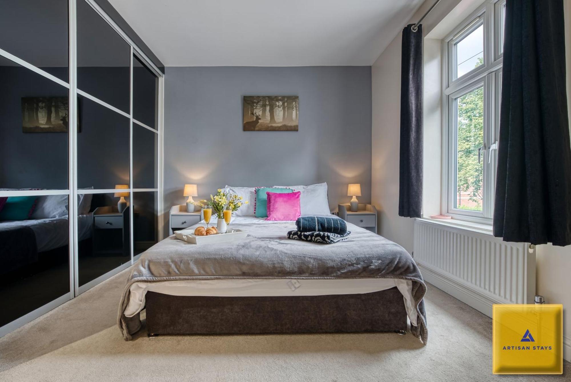 4 Bedroom, 6 Beds, 3 Bathrooms, Near Nec & Birmingham Airport, Business, Contractor And Family Friendly, Free Wi-Fi, Free Parking Coventry Zewnętrze zdjęcie
