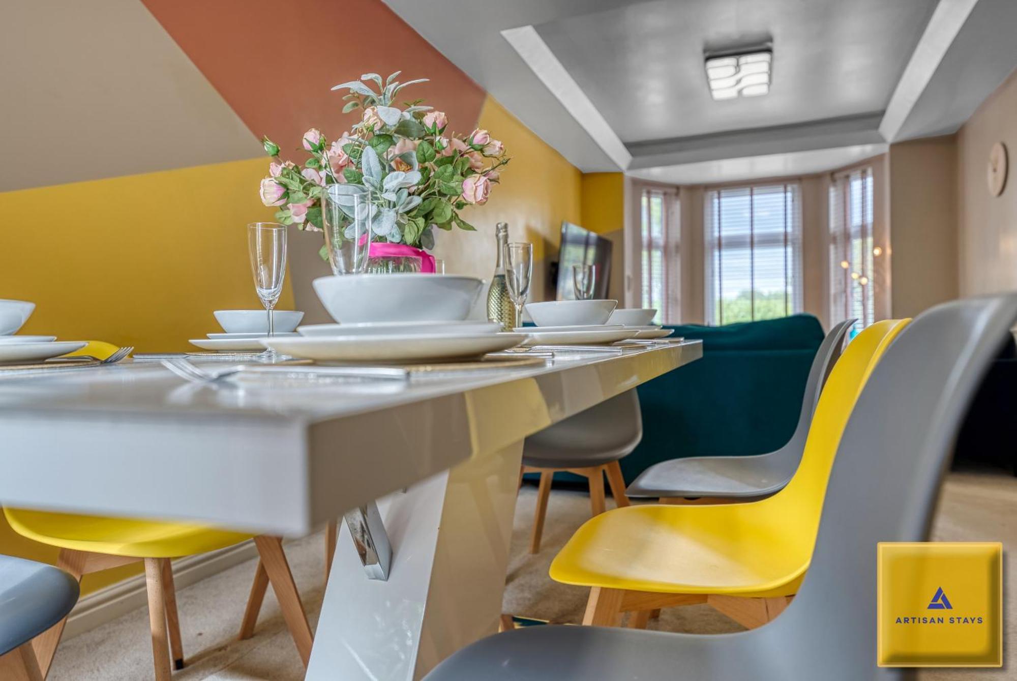 4 Bedroom, 6 Beds, 3 Bathrooms, Near Nec & Birmingham Airport, Business, Contractor And Family Friendly, Free Wi-Fi, Free Parking Coventry Zewnętrze zdjęcie